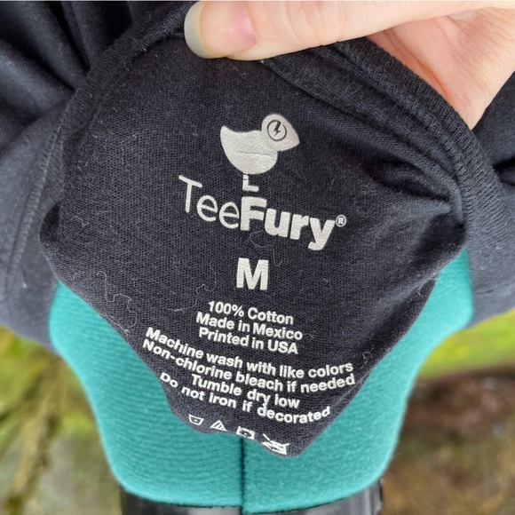 TeeFury Umbrella Academy Klaus T-Shirt - Picture 4 of 4